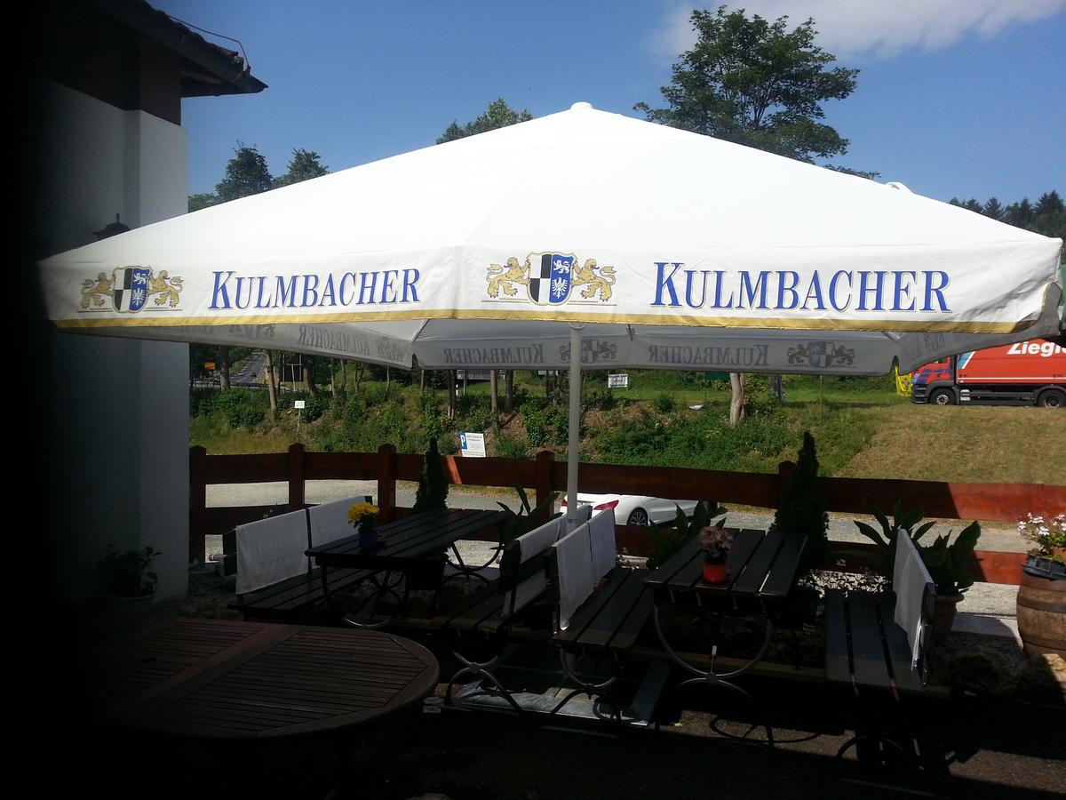 Fraenkischer Hof --- Hotel In Pegnitz --- Schlabecks Fraenkischer Hof Esterno foto
